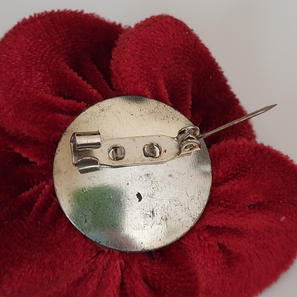 Vintage Red Velour Fabric and Rhinestone Flower Rose Brooch - Picture 7 of 11